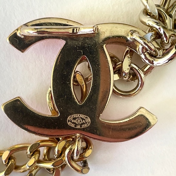 COPY - Chanel Chain Belt Pink Enamel Champagne Gold - Picture 3 of 6